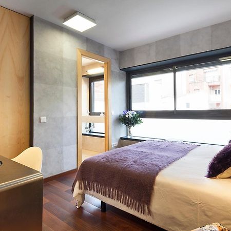 My Space Emirates - Splendid Apartment With Terrace And Pool Near Park Gueell Barcelona Exterior foto