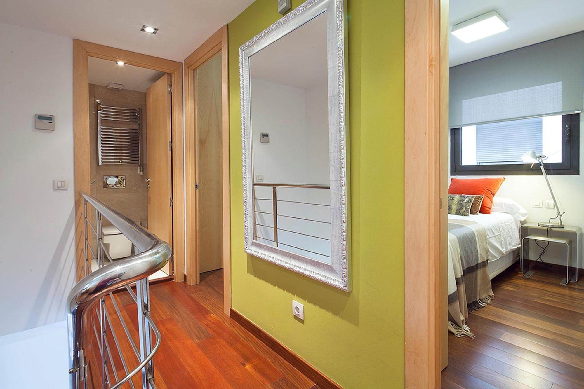 My Space Emirates - Splendid Apartment With Terrace And Pool Near Park Gueell Barcelona Exterior foto