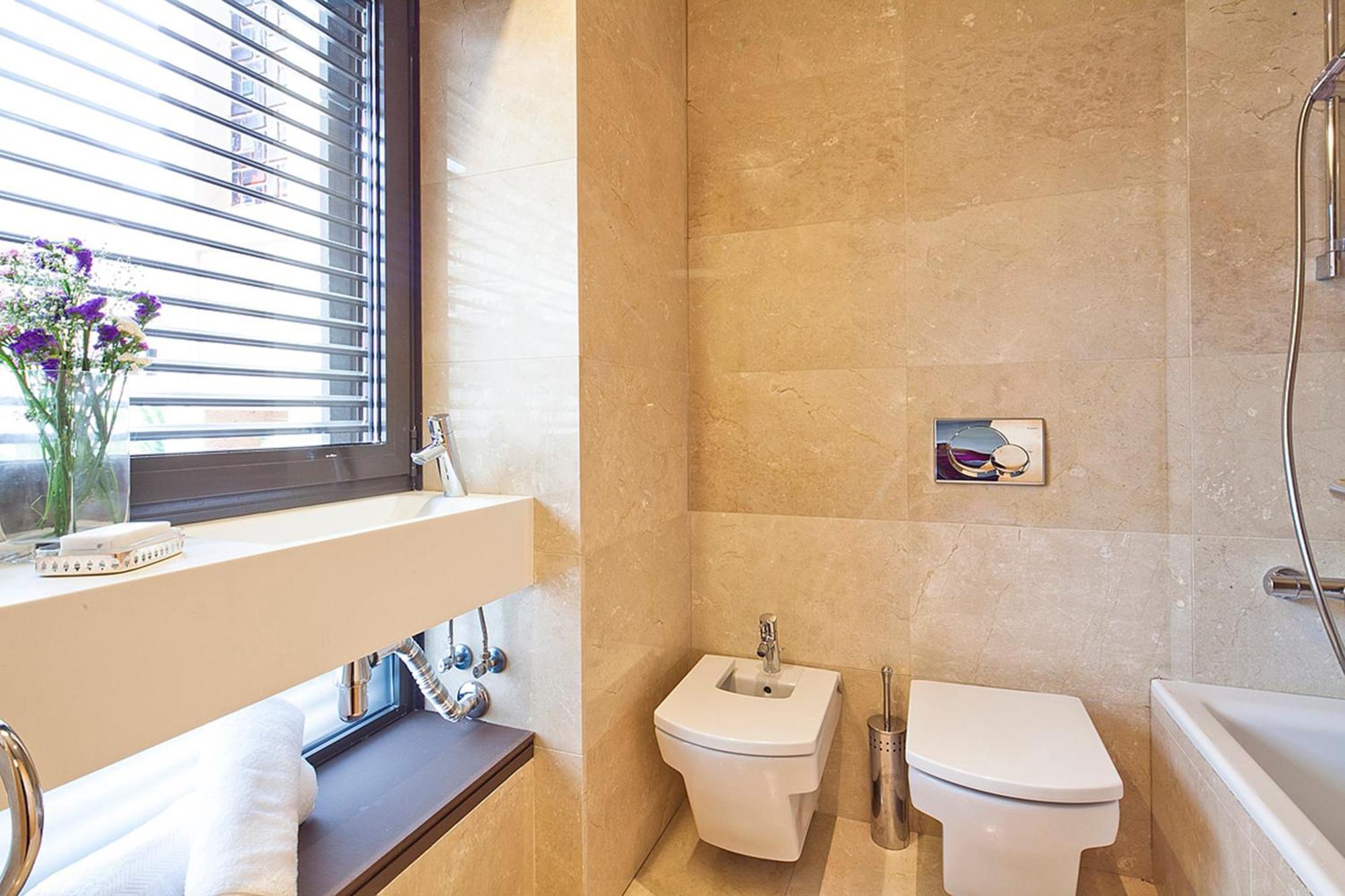 My Space Emirates - Splendid Apartment With Terrace And Pool Near Park Gueell Barcelona Exterior foto
