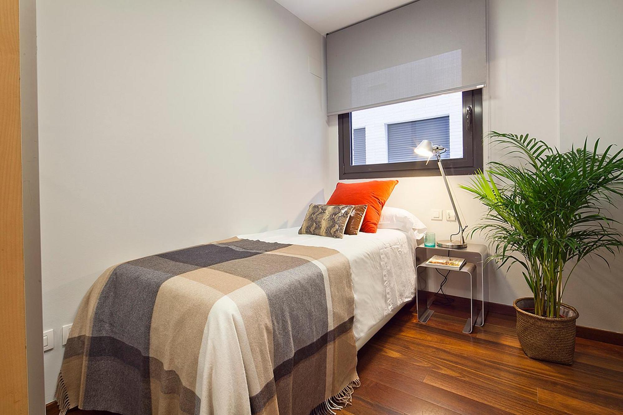 My Space Emirates - Splendid Apartment With Terrace And Pool Near Park Gueell Barcelona Exterior foto
